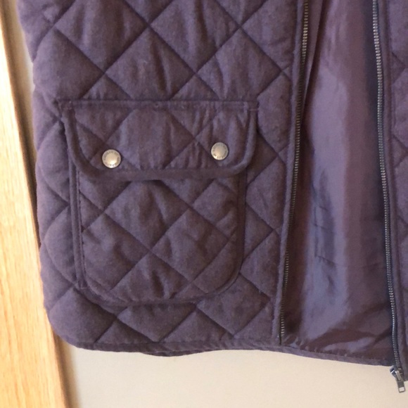 Vest - Picture 2 of 3